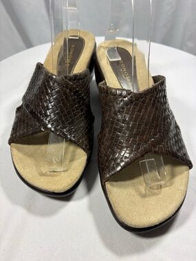 Sonoma Dark Brown Woven Slide Mules Sz 8